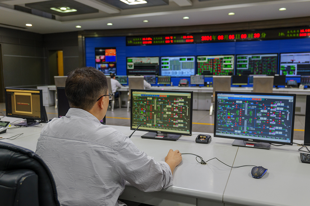 ���λᡤJ9-�ٷ���վ|������Ϸ��һƷ��